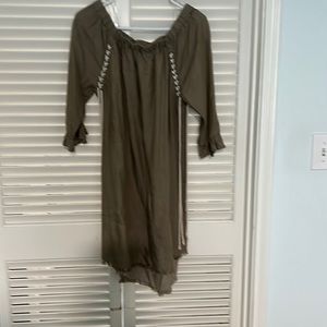 NWT Chelsea and Theodore dress